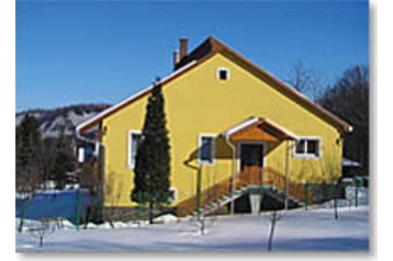 Унгария Privát Parádsasvár, Екстериор